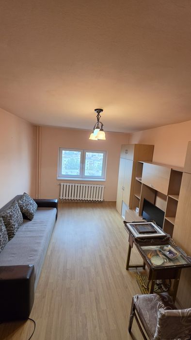 Vand Apartament  cu 1 camera si balcon