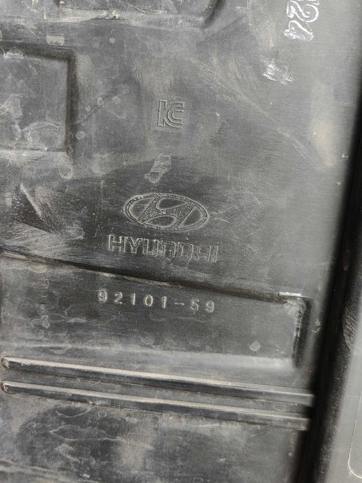 Фар Hyundai H350 ляв / Фар Хюндай Х350 Оригинален