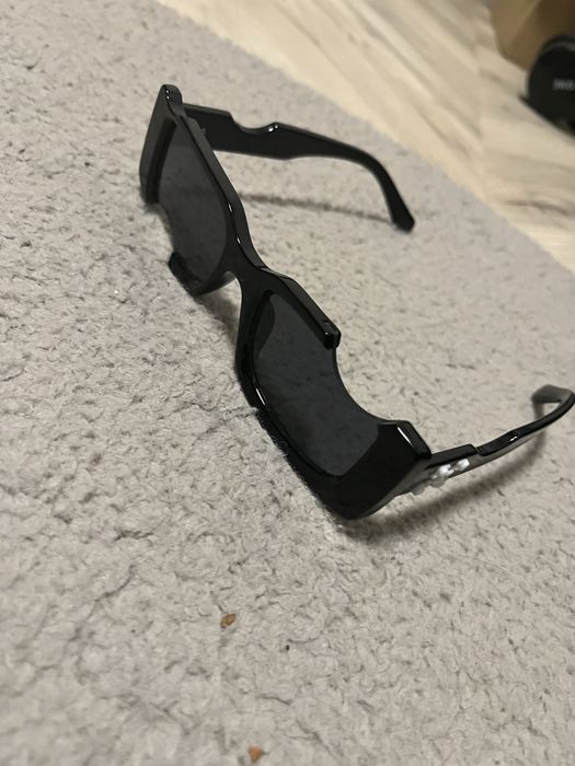 Ochelari off white negri albi