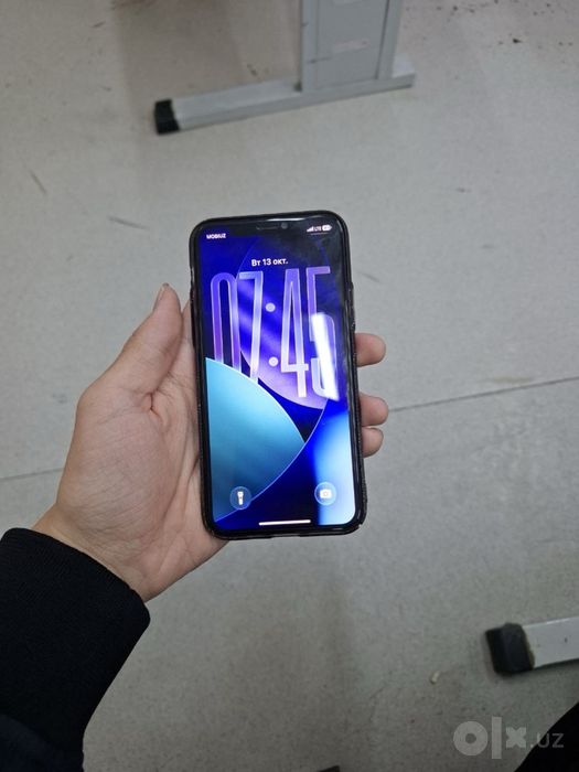 Продается-IPhone 11 Pro с Дубая,аккумулятор 97%,состояние идеал,256/4