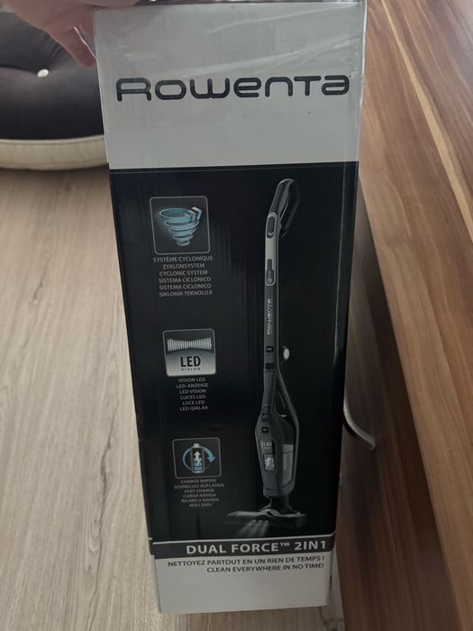 Aspirator vertical Rowenta desigilat
