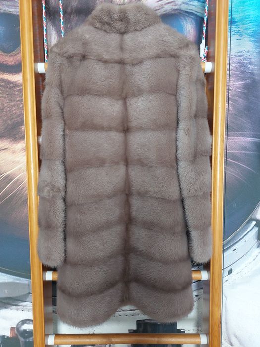 Продам норковую шубу