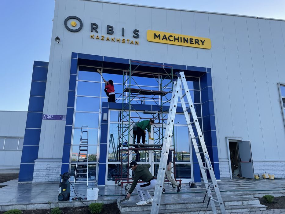 Моем окна на любой высоте