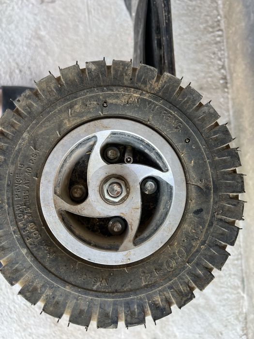 Skeyt bord sotiladi elektroniy