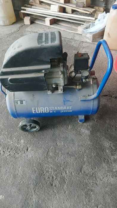 Компрессор б.у продам