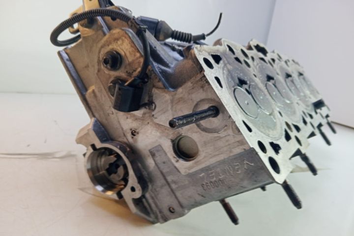 Chiulasa  038103373R Audi A4 B6 seria