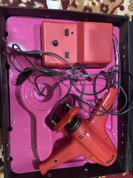 Массажер советский,вывеска открыто