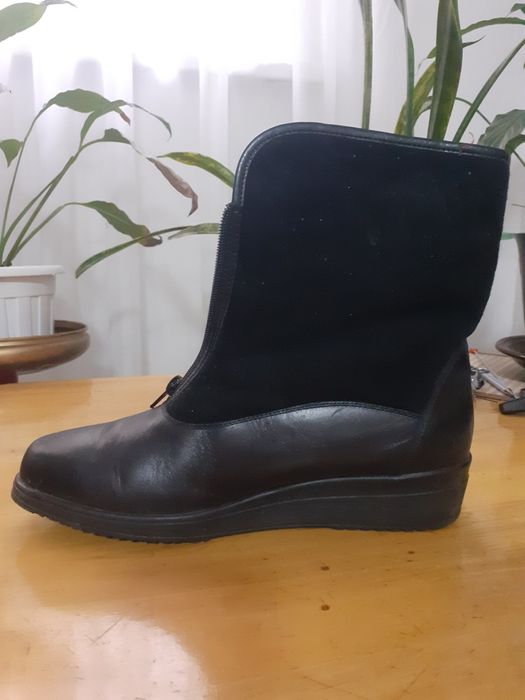 41 размер. Сапоги . Туфли 20.000тг