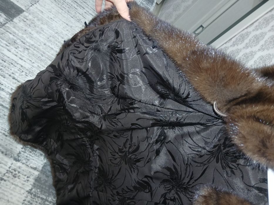 Продам шубу 35000