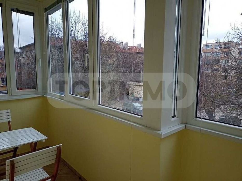 Дава се под наем Тристаен апартамент в Варна, Червен площад - 72 кв.м за 609.96 € - Снимка #6