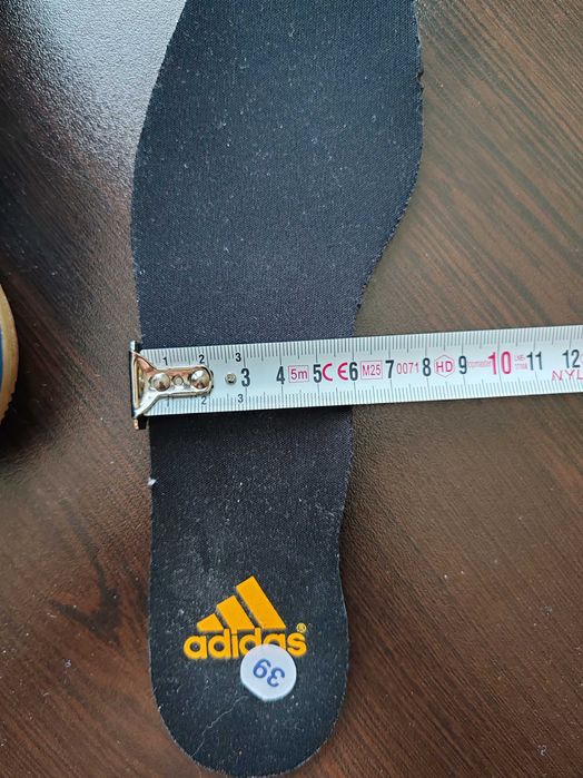 Футболни обувки ADIDAS 11 QUESTRA IN 39  1/3 номер