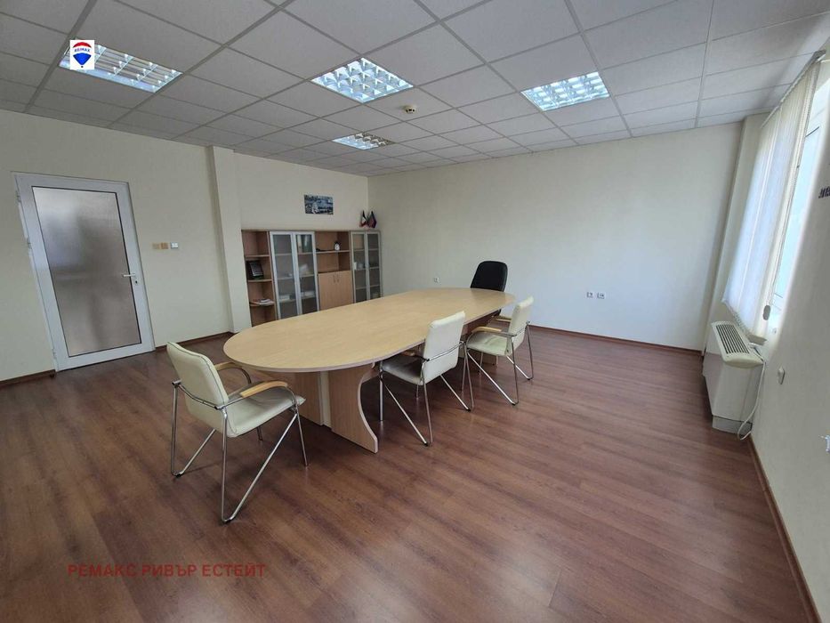 Дава се под наем Офис в Русе, Промишлена зона - Изток - 325 кв.м за 1000 € - Снимка #5
