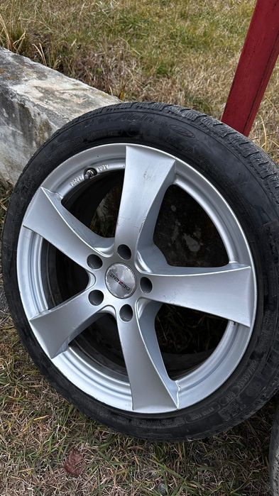 Roți de iarnă cu anvelope Michelin