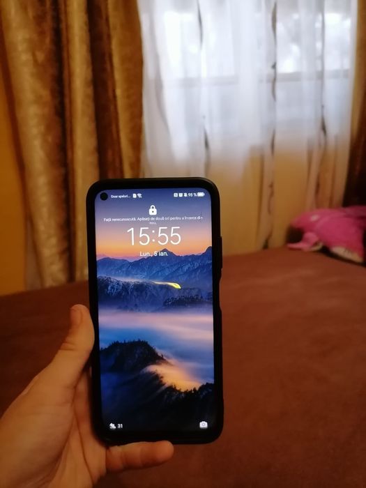 Vând telefon Huawei