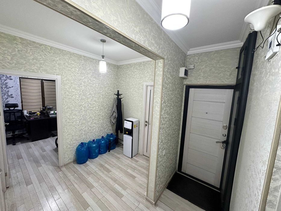 Продаётся 4/1/5 квартира можно под Офис Ц-26 1-линия