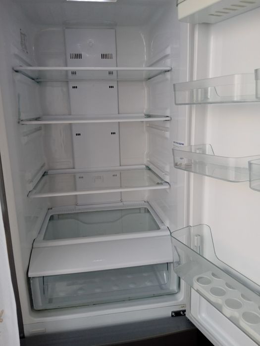 Продам холодильник Самсунг