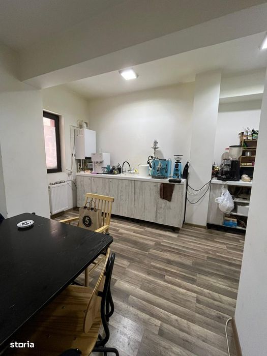 Apartament 4 camere superb se poatea face spatiu comercial Metalurgiei