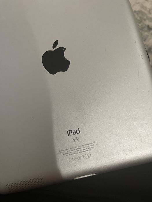 Продам айпад и смартфон