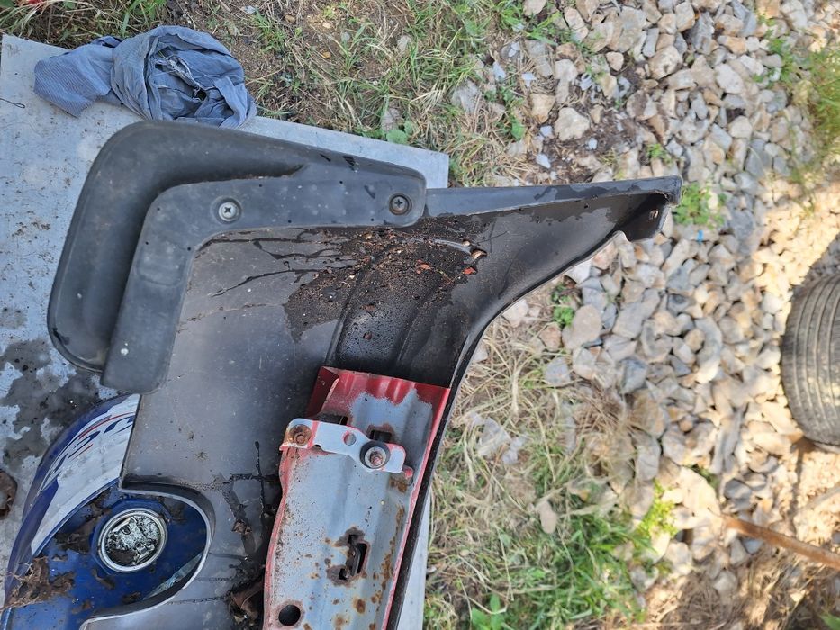 Задна броня за Nissan micra k11  2000-2002