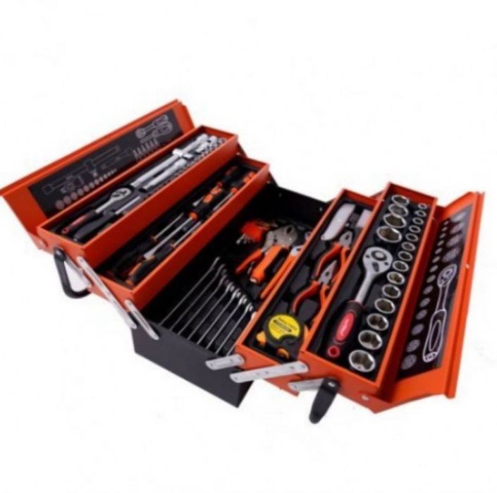 Комплект инструменти 147 бр. в метален куфар!