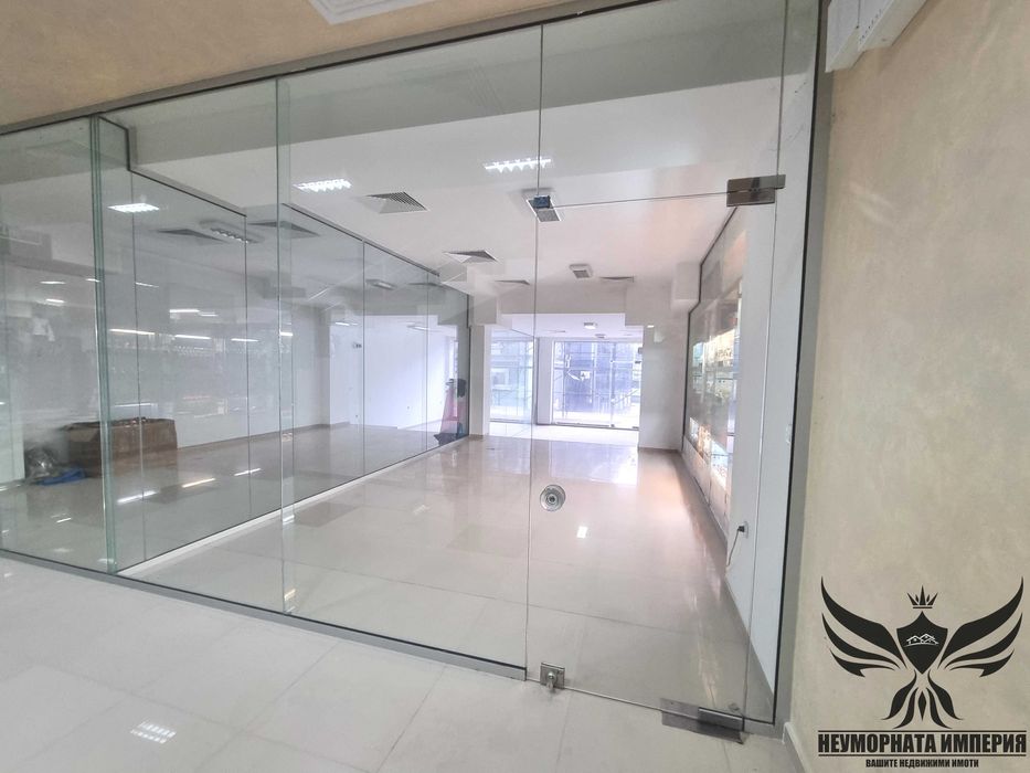 Под наем ново помещение, офис магазин 40кв. в гр.Асеновград топ център