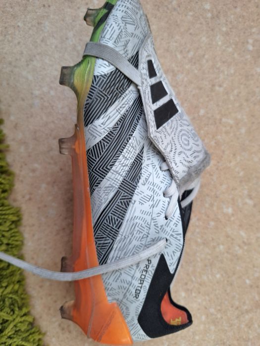 Бутсы Адидас предатор 44