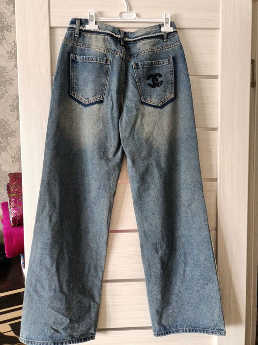 Продам новые джинсы