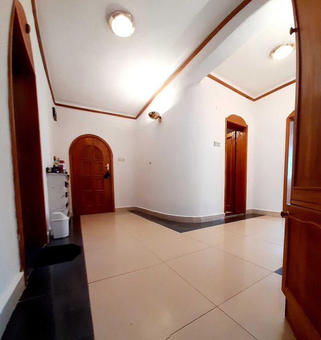 Продава се Многостаен апартамент в Търговище, Център - 165 кв.м за 773 €/кв.м - Снимка #13