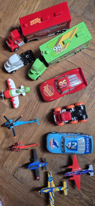 Masinute CARS/ planes de colectie