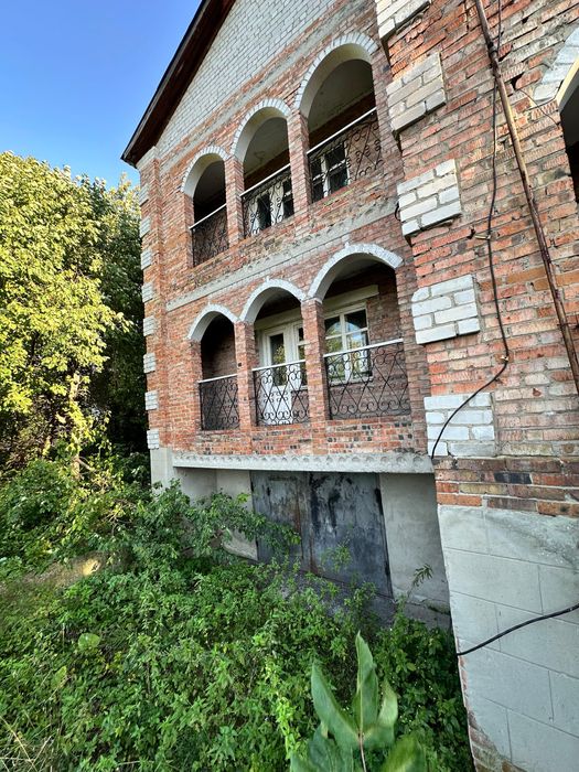 Продам КОТТЕДЖ в с.Бобровка