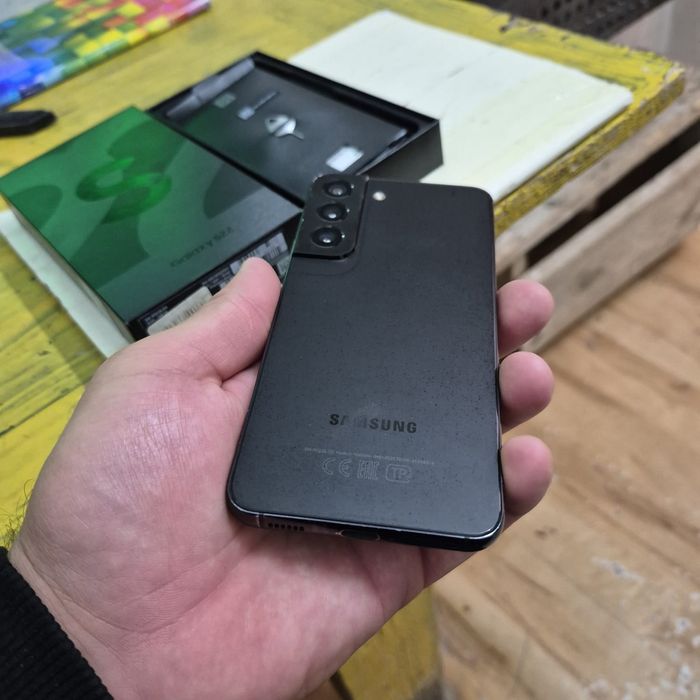 Samsung S22. 128 гб