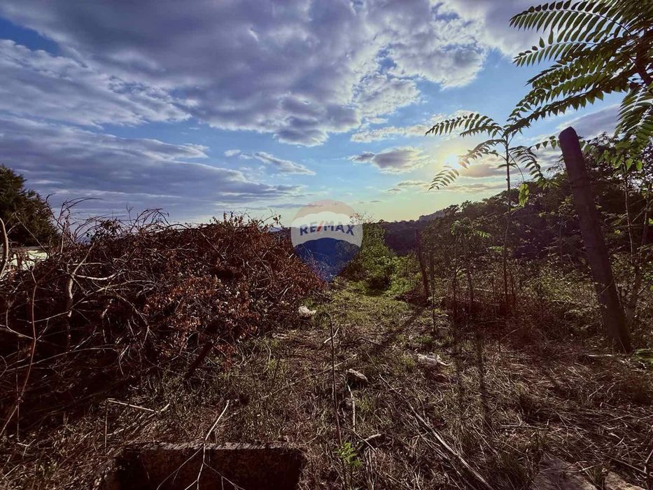 Парцел с нескриваема морска гледка за продажба, гр. Балчик, Я.И.