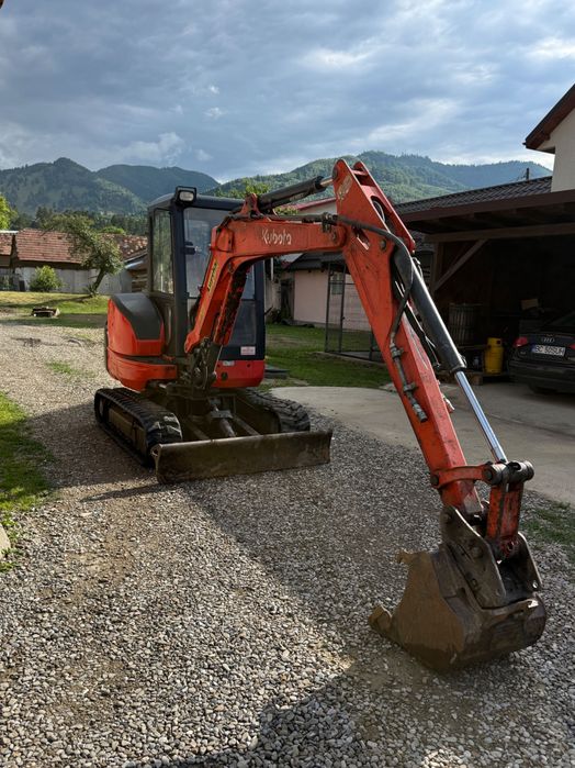 Vând minexcavator kubota kx101