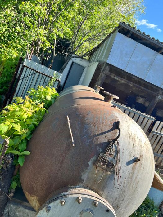 Продадим металлическую цистерну