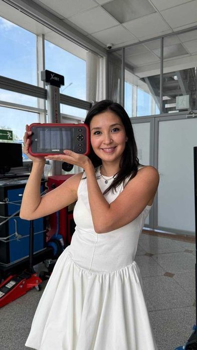 Авто-сканер полупрофессиональный CRP233 LAUNCH УЦЕНКА