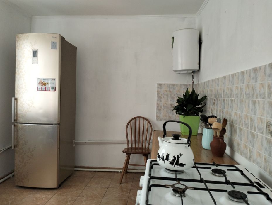 Продается холодильник LG. Торг уместен