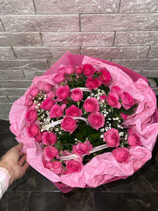 Букет кустовых роз