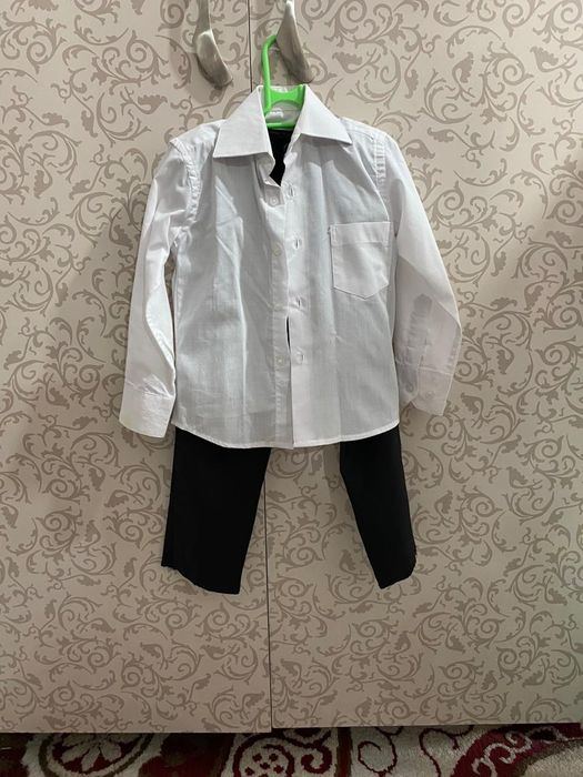 Сумка и детская одежда