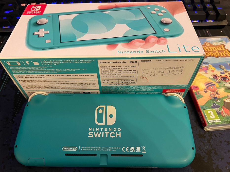 Nintendo Switch Lite + 256 GB microSD  + Animal Crossing New Horizons