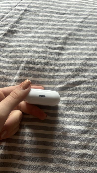 Airpods A2564/ 2021 3rd generation