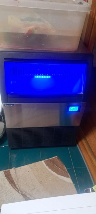 Ледогенератор 80 кг/в сутки