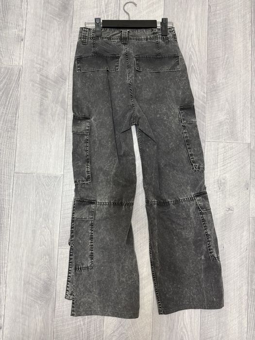 Серые джинсы bershka