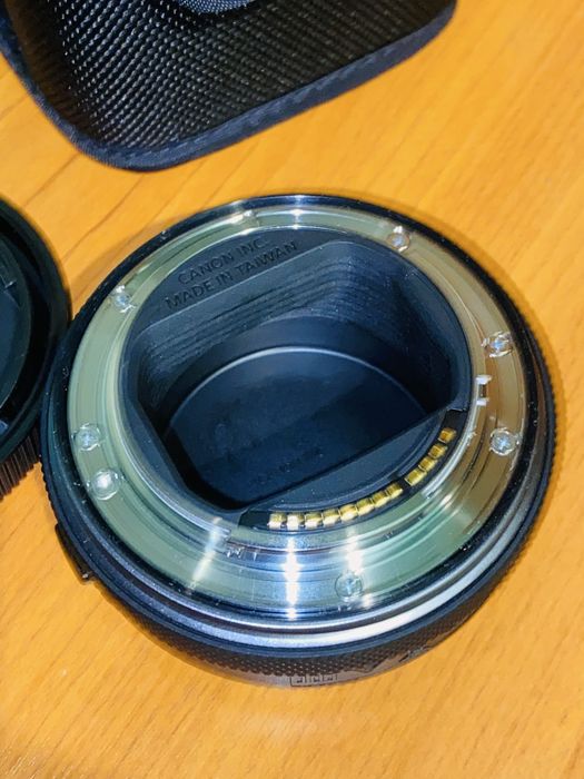Oferta! Control Ring Mount Adaptor, Inel adaptor Canon EF - EOS R varianta cu inel de control.