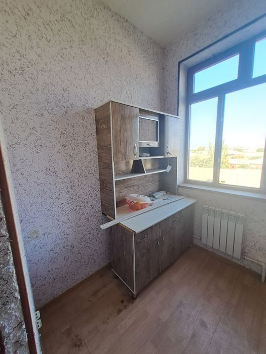 Yangi dom sotiladi ayraport 3 qavat 1 xona 2 xona qilingan 48 Kv.metr