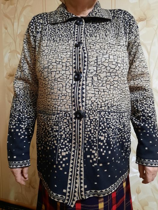 Продаётся теплая кофта