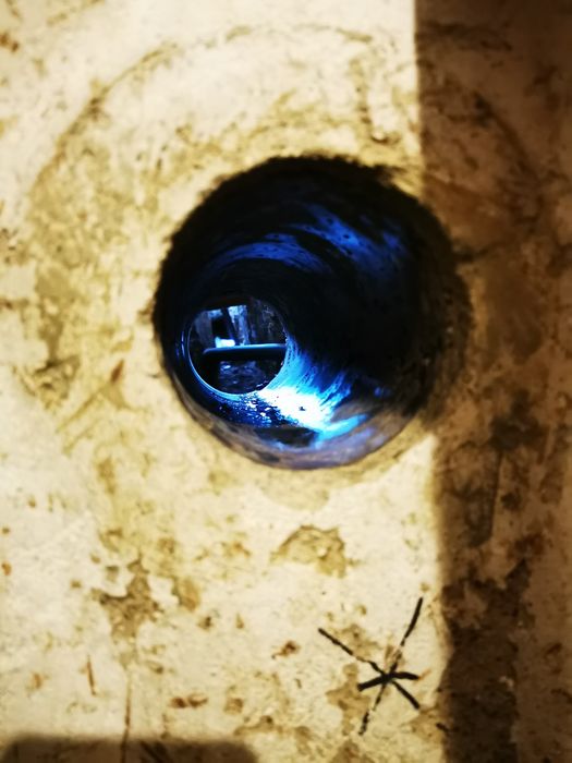 Gaura HOTA Centrala Carota Ventilatie Clima Cos Semineu Taiere beton