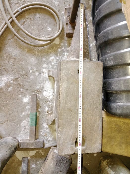 Продам наковальню