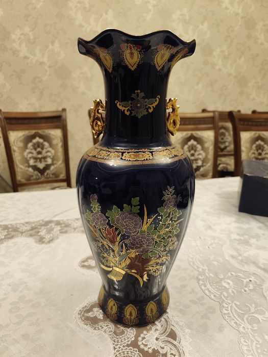 Antikvar vaza, yangi