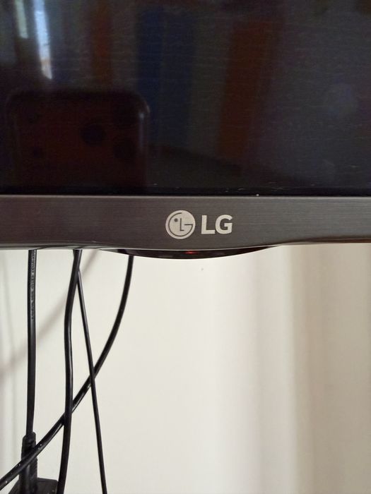 Телевизор 32 lg samarkand.