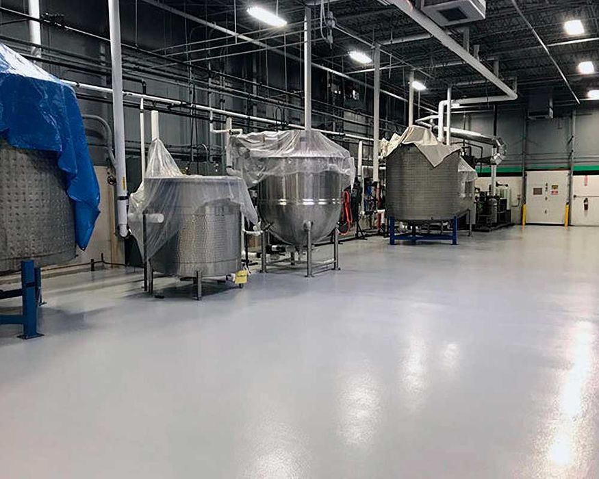 Полимерный эпоксидный полиуретановый наливной пол лакировка и шлифовка